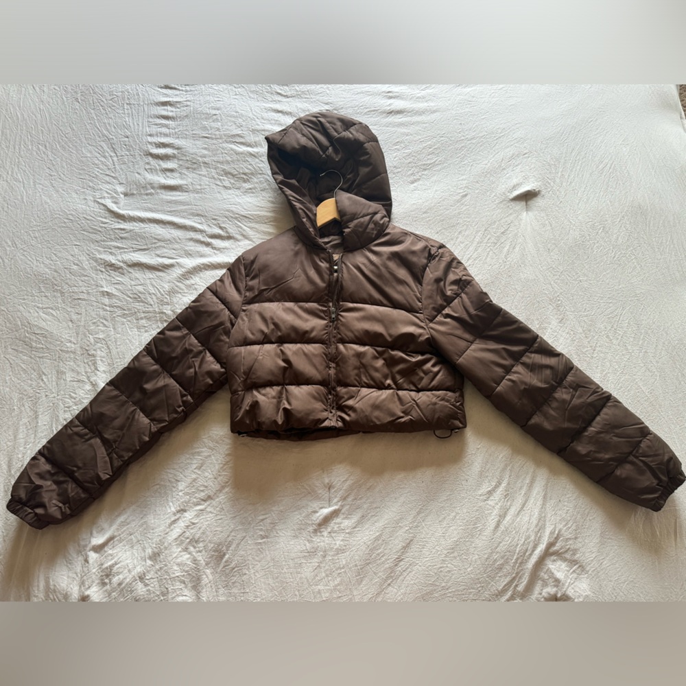 Women’s crop top puffer